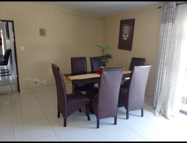 3 BEDROOM FREEHOLD TO LET IN COSMO CITY